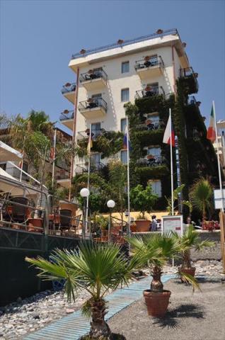 Hotel San Pietro - Letojanni