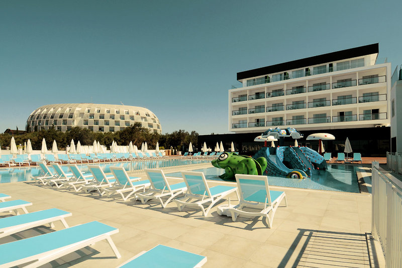 Gold Island Hotel