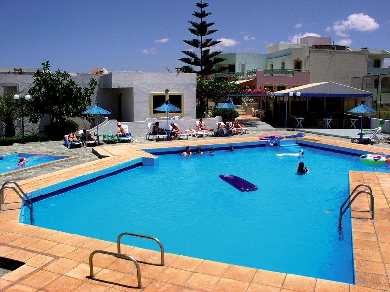 Klio Aparthotel