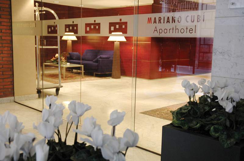 Aparthotel Mariano Cubi
