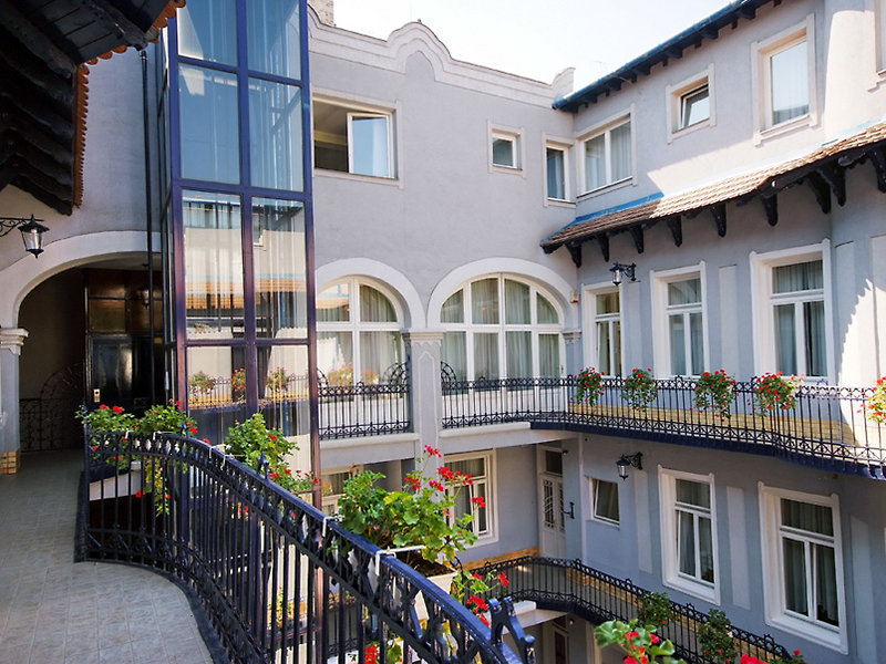 Baross City Hotel