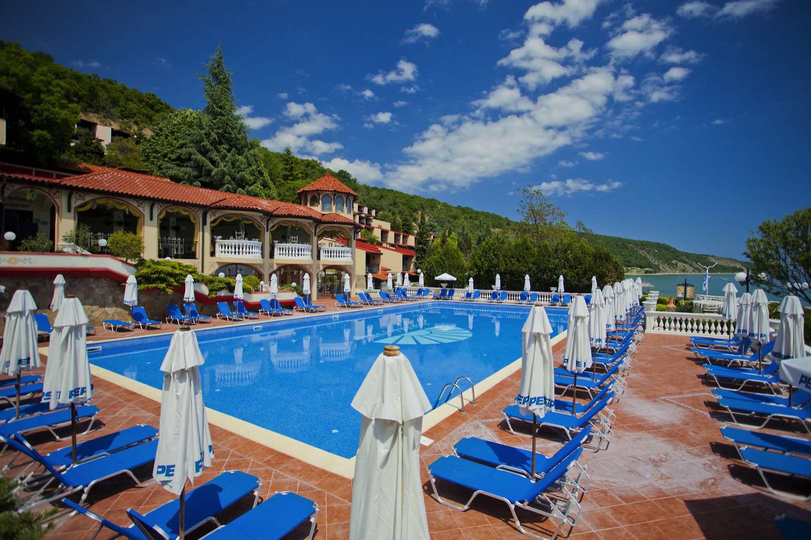 Elenite Villas