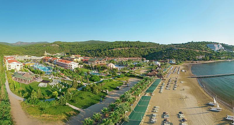 Aqua Fantasy Resort
