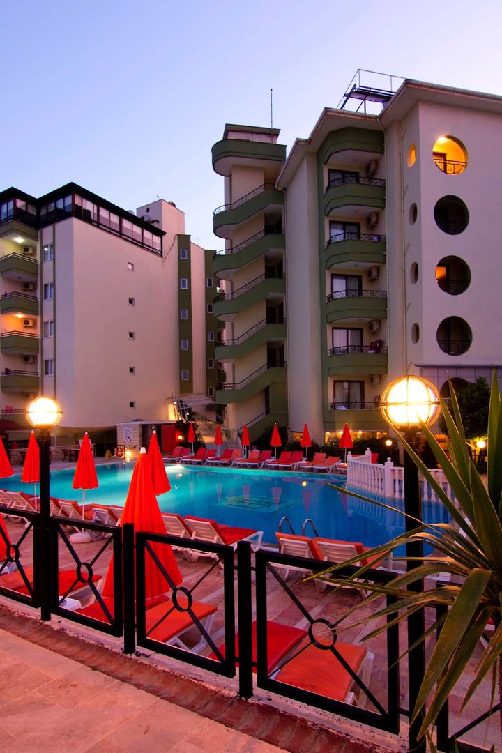 Krizantem Hotel