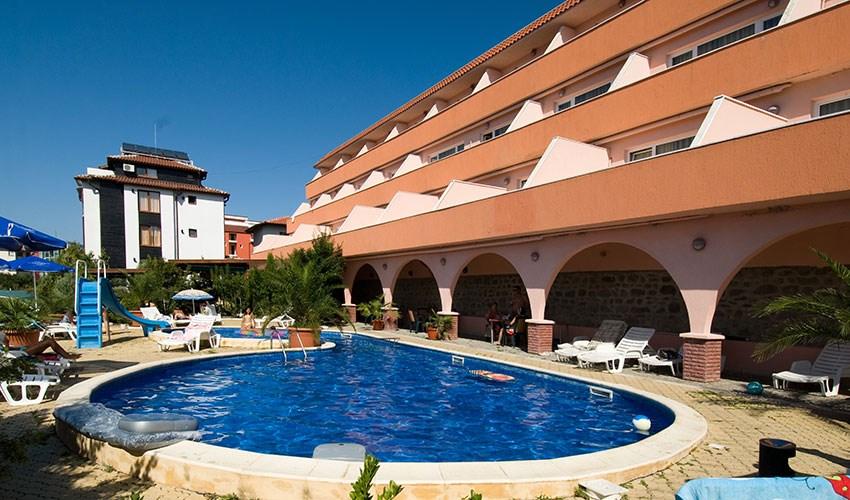 Lozenec Resort