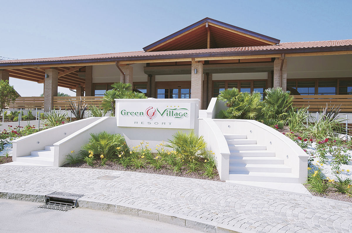 Hotel Green Village Resort