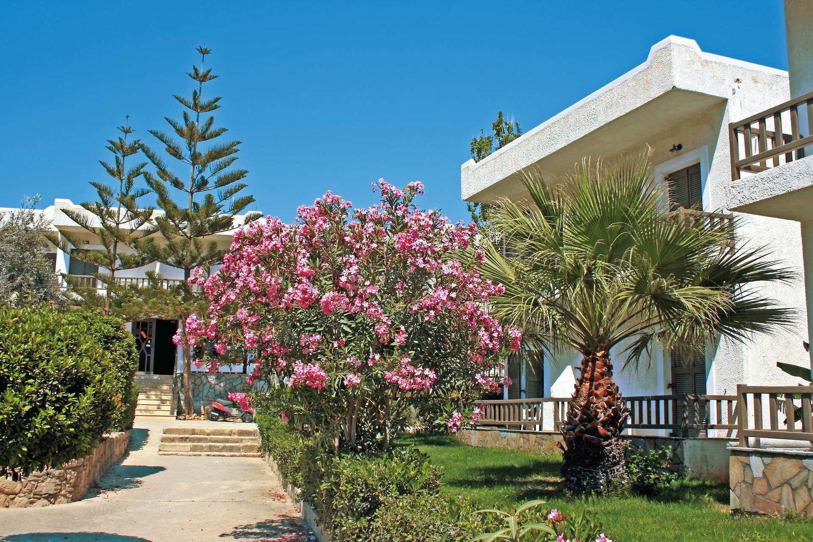 Hotel Valley Village