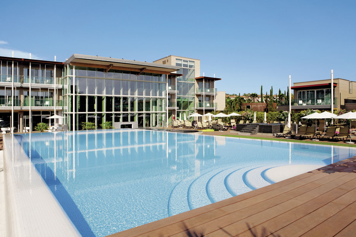 Aqualux Spa & Suite