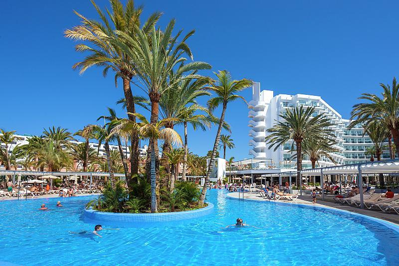 RIU Papayas