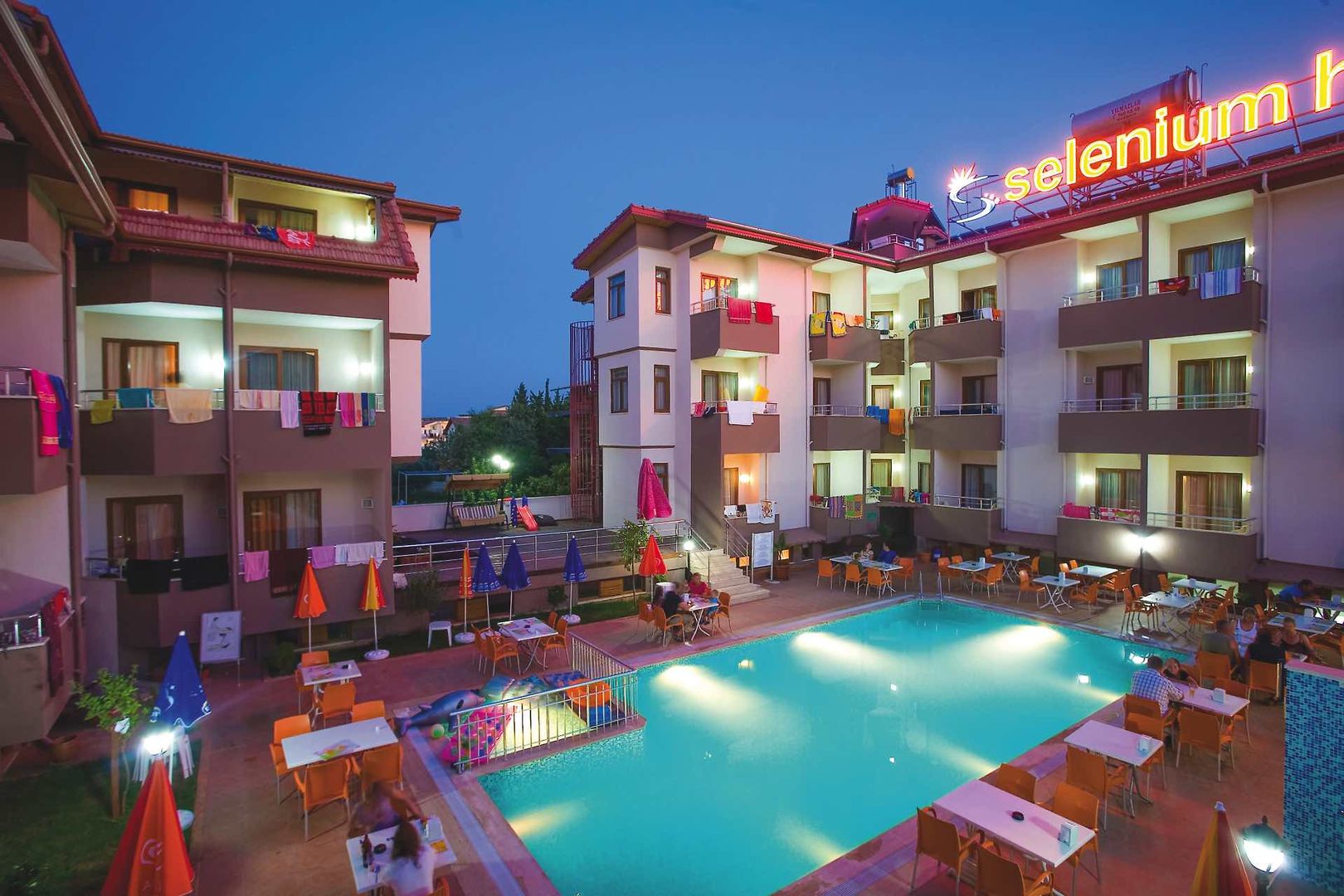 Selenium Hotel