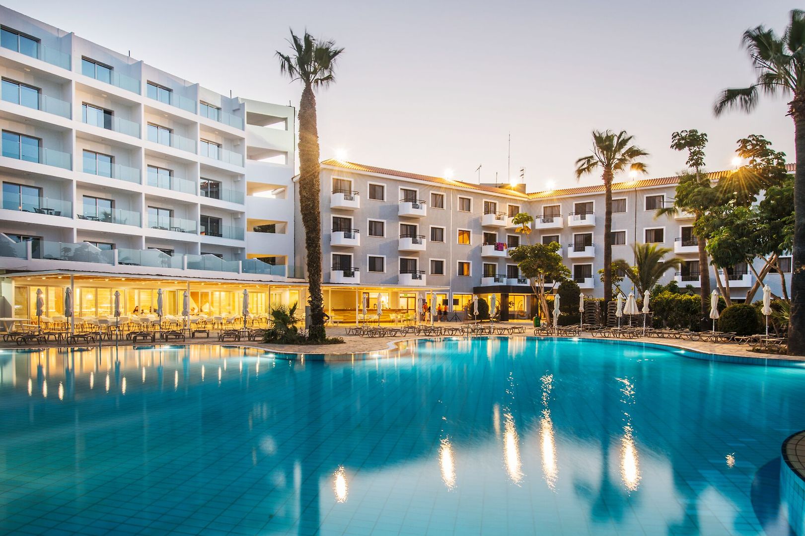 Narcissos Hotel Apartments