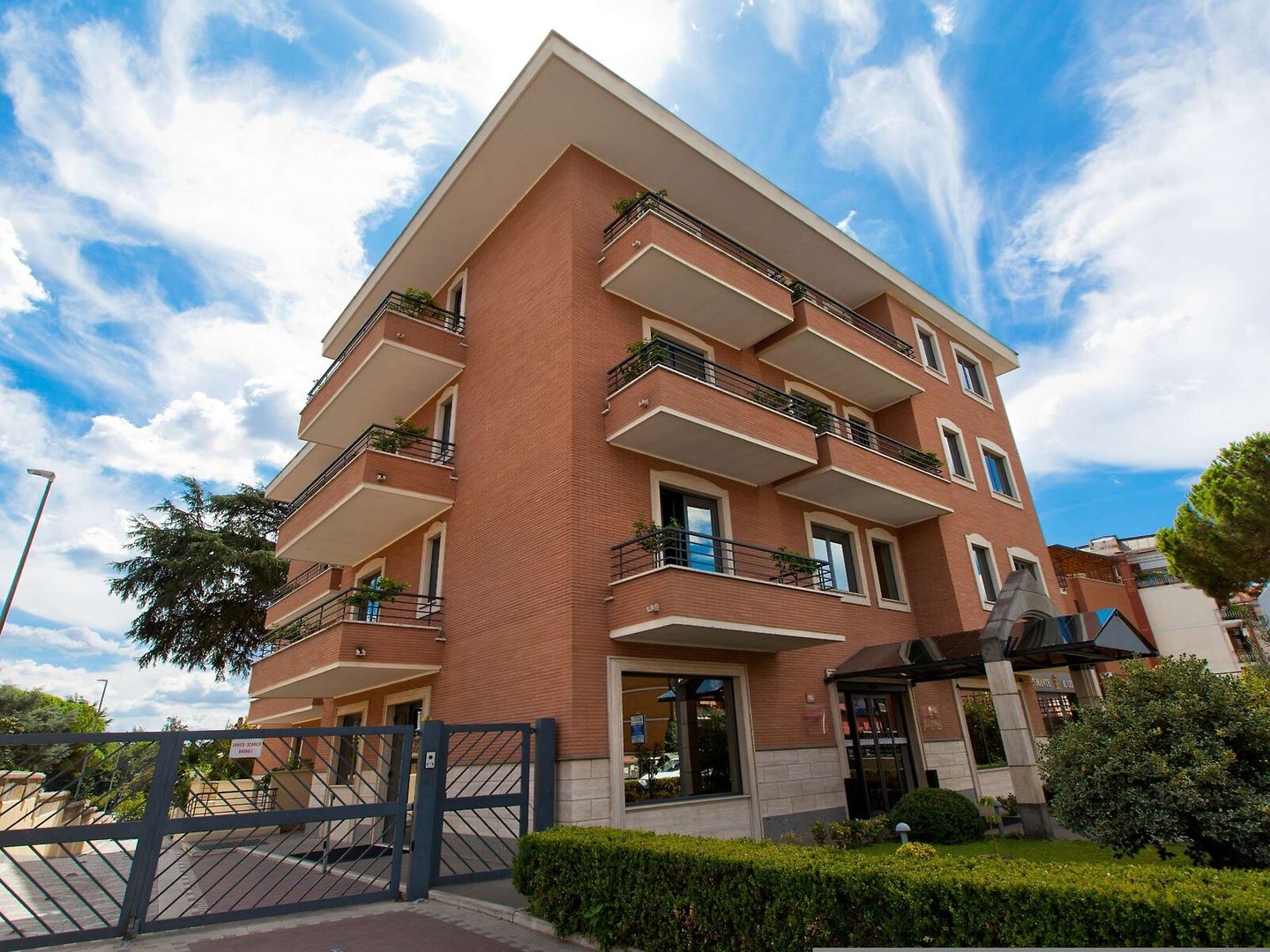 Smooth Hotel Rome West