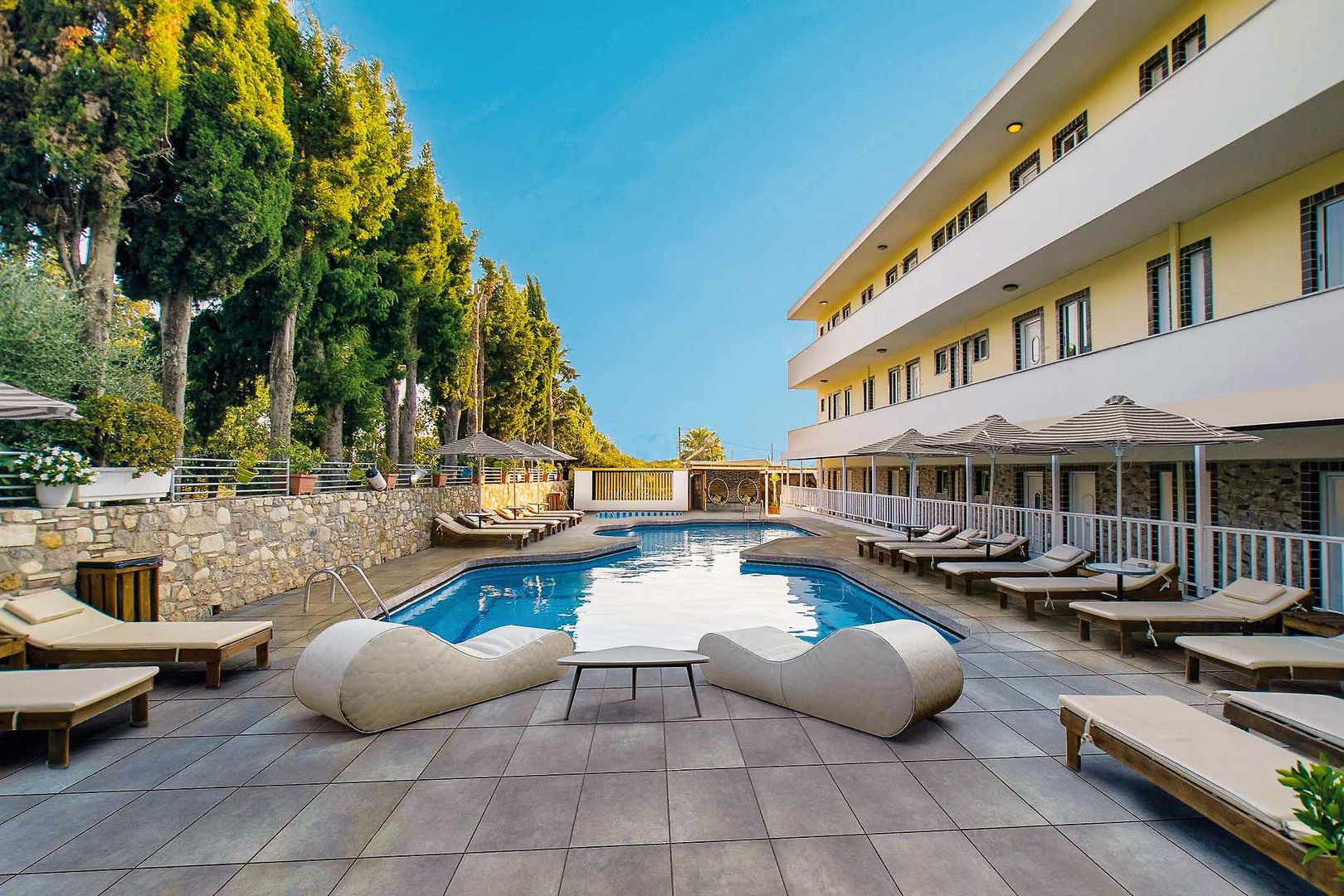 Sunny Days Hotel & Apartments