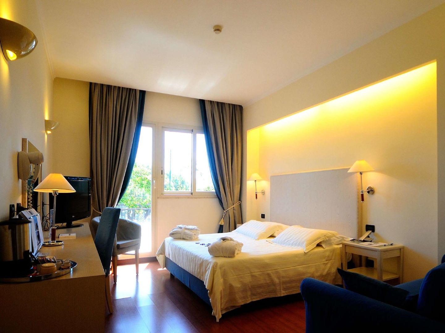 BEST WESTERN Globus Hotel