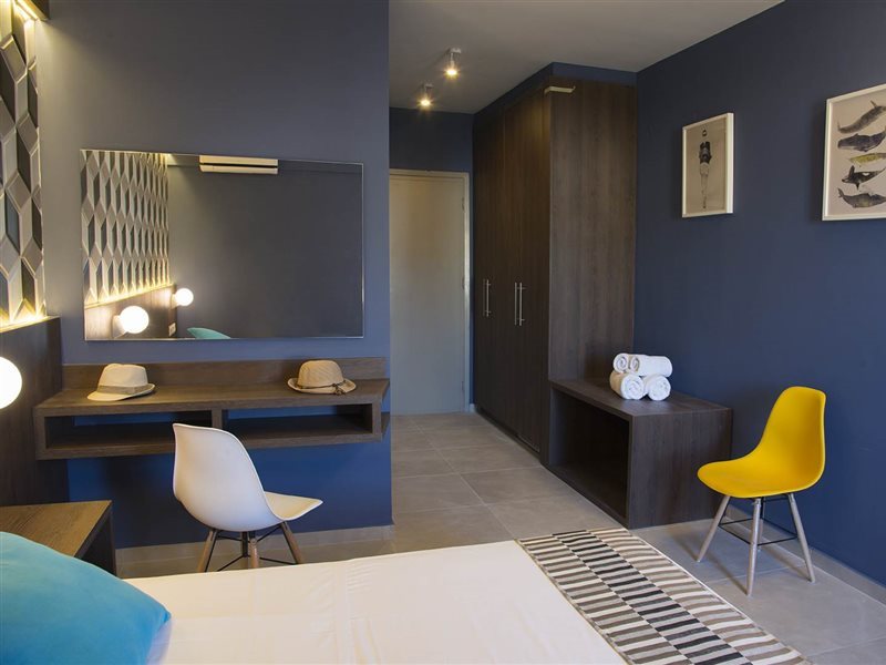 Compass Beach Hotel