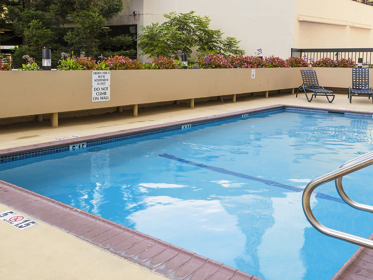 Crowne Plaza Los Angeles International Airport