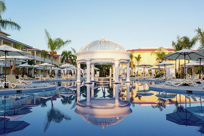 Luxury Bahia Principe Bouganville