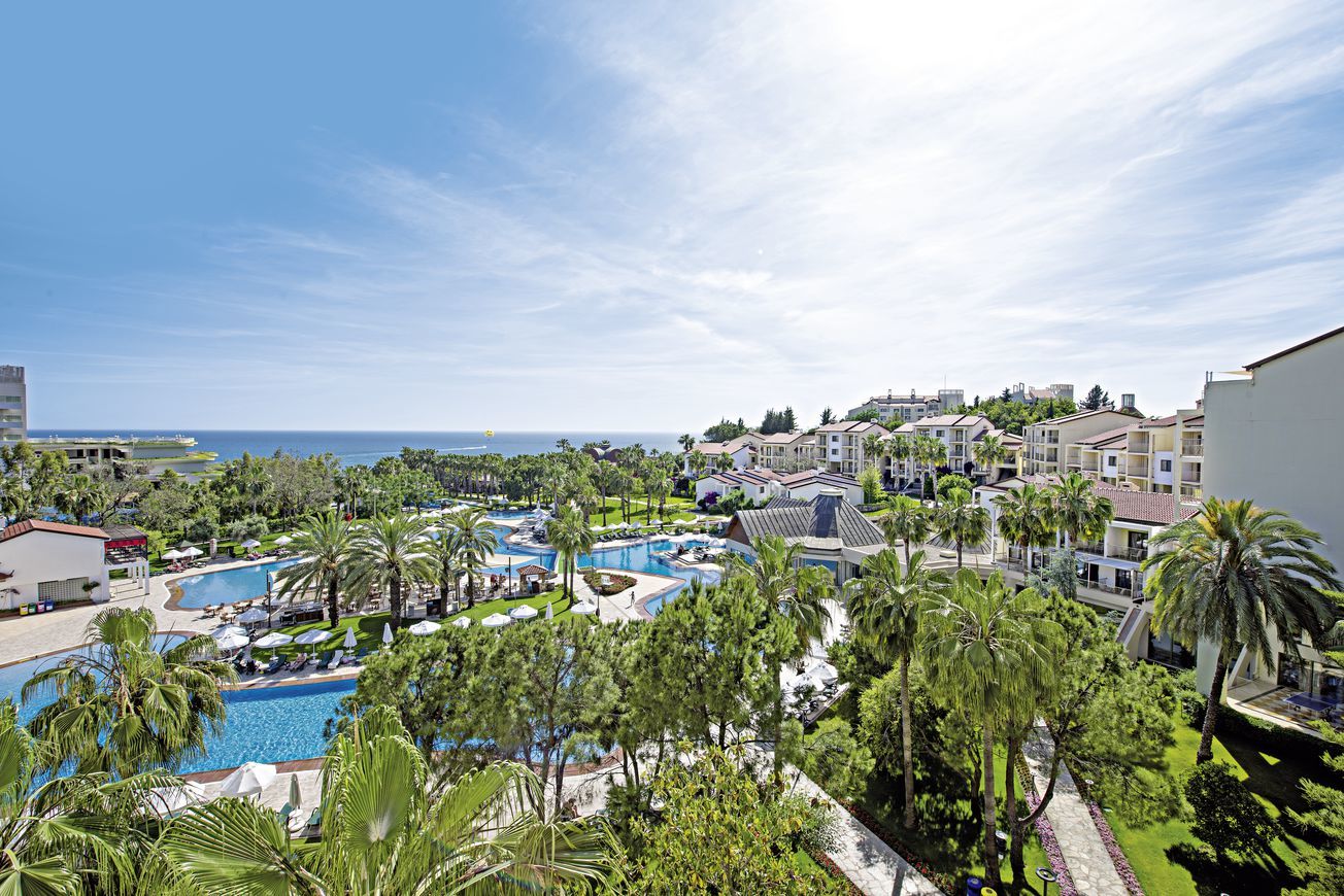 Arum Barut Collection