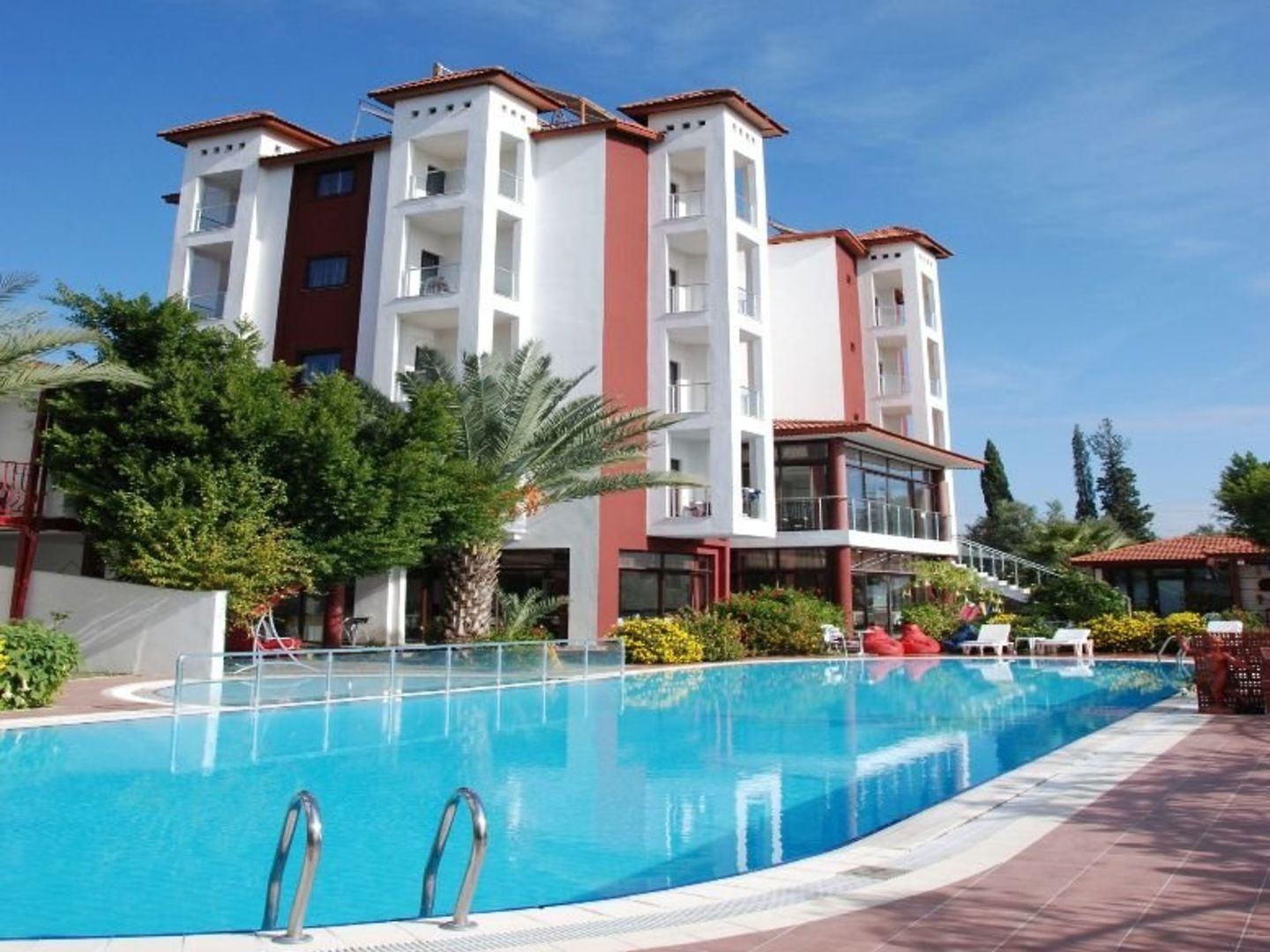Hotel Carna Garden 