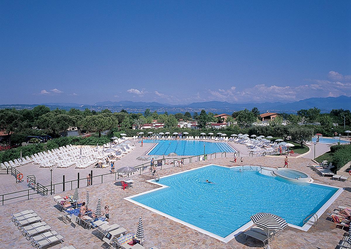 Del Garda Village