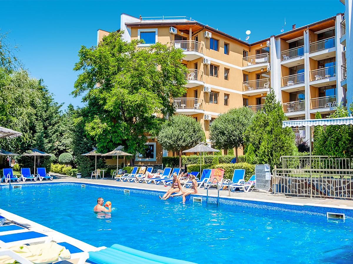 Vemara Club Hotel