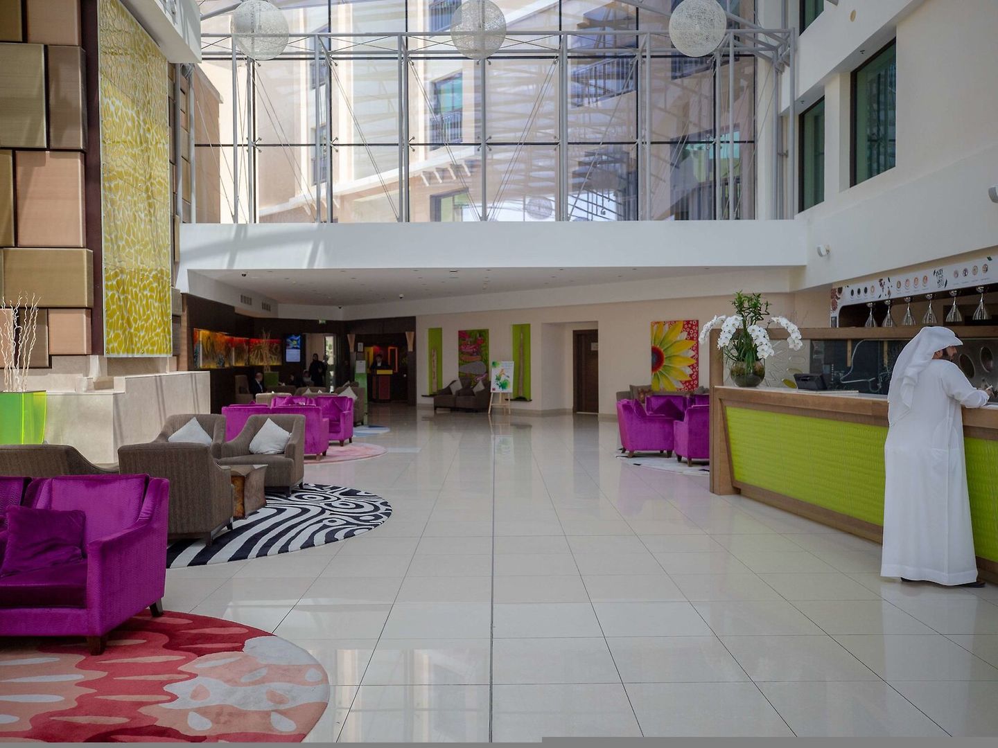 Hotel Traders Qaryat Al B.