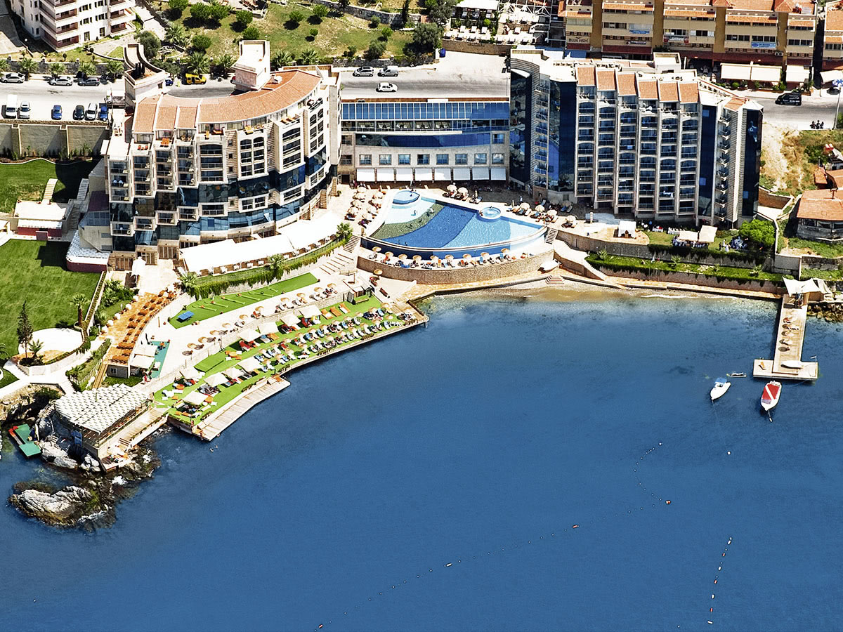 Charisma Deluxe Hotel