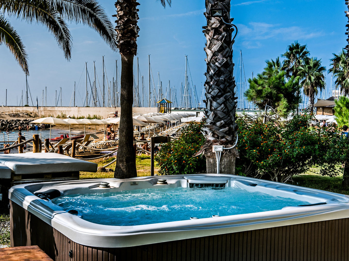 Aregai Marina Hotel & Residence
