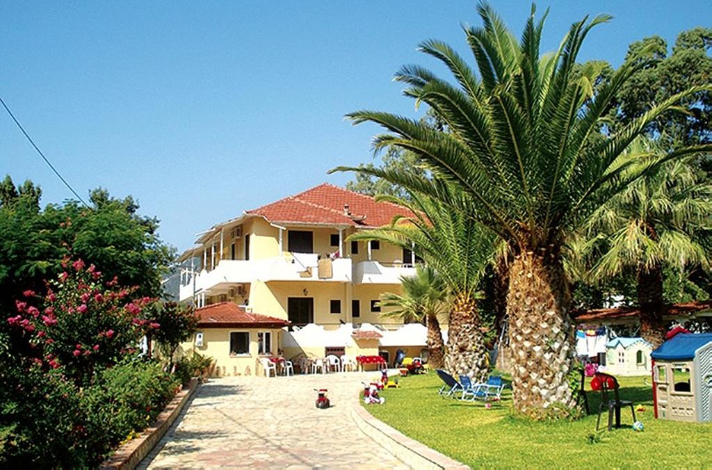 VILLA MAKIS