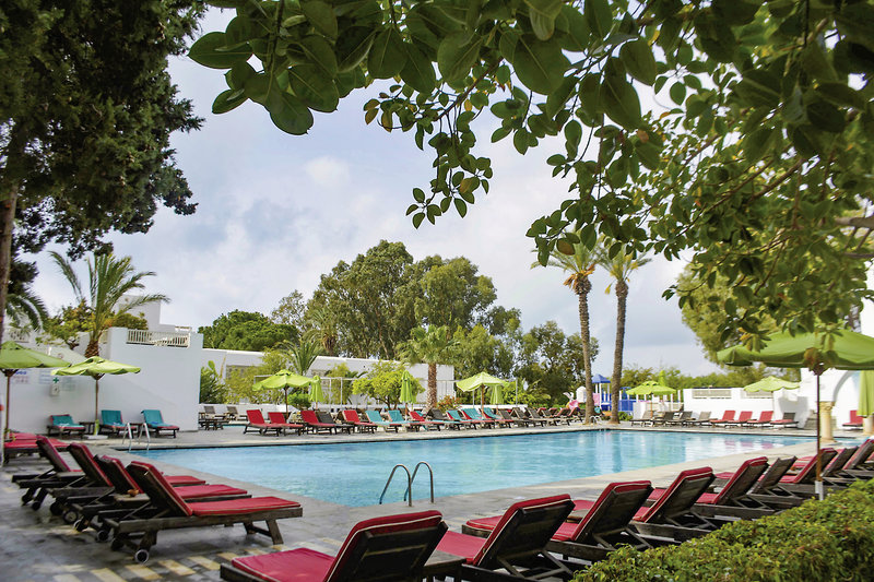 Hotel & Resort The Orangers Beach