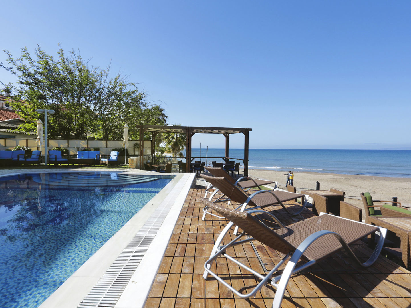 Almira Hotel