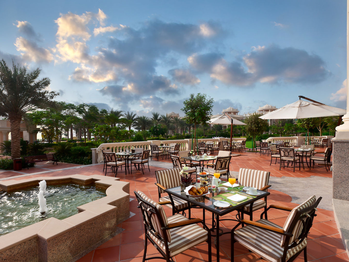 Kempinski hotel & Residence Palm Jumeirah