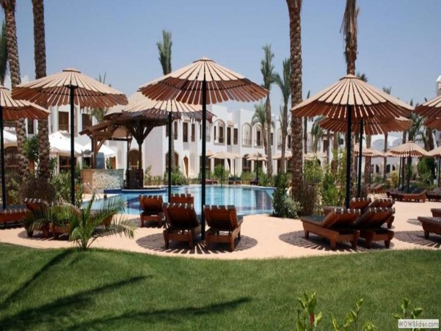 Coral Hills Resort 