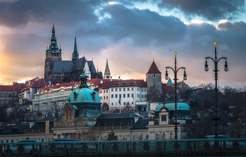 Occidental Praha Five