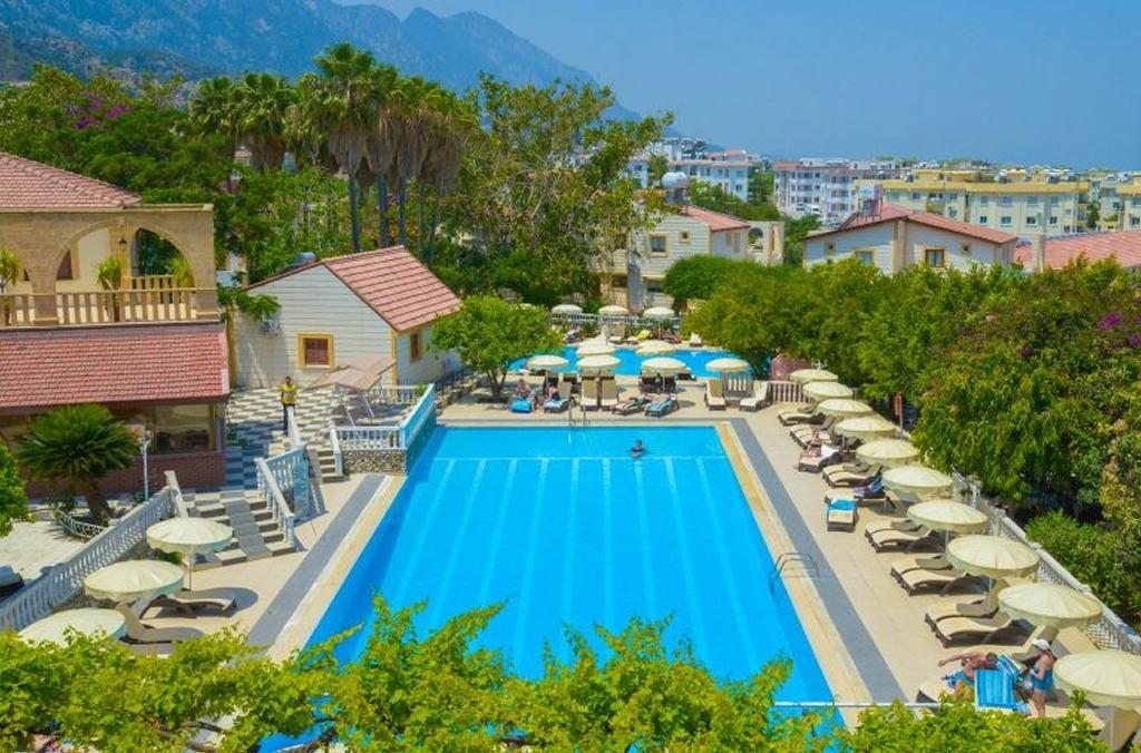 RIVERSIDE GARDEN RESORT & PREMIUM HOTEL 50+
