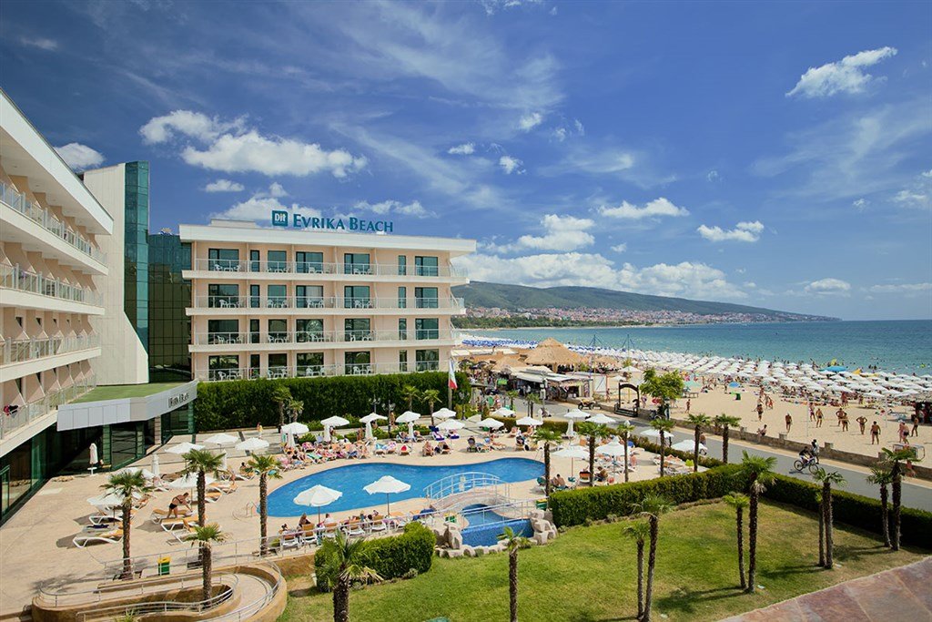 Dit Evrika Beach