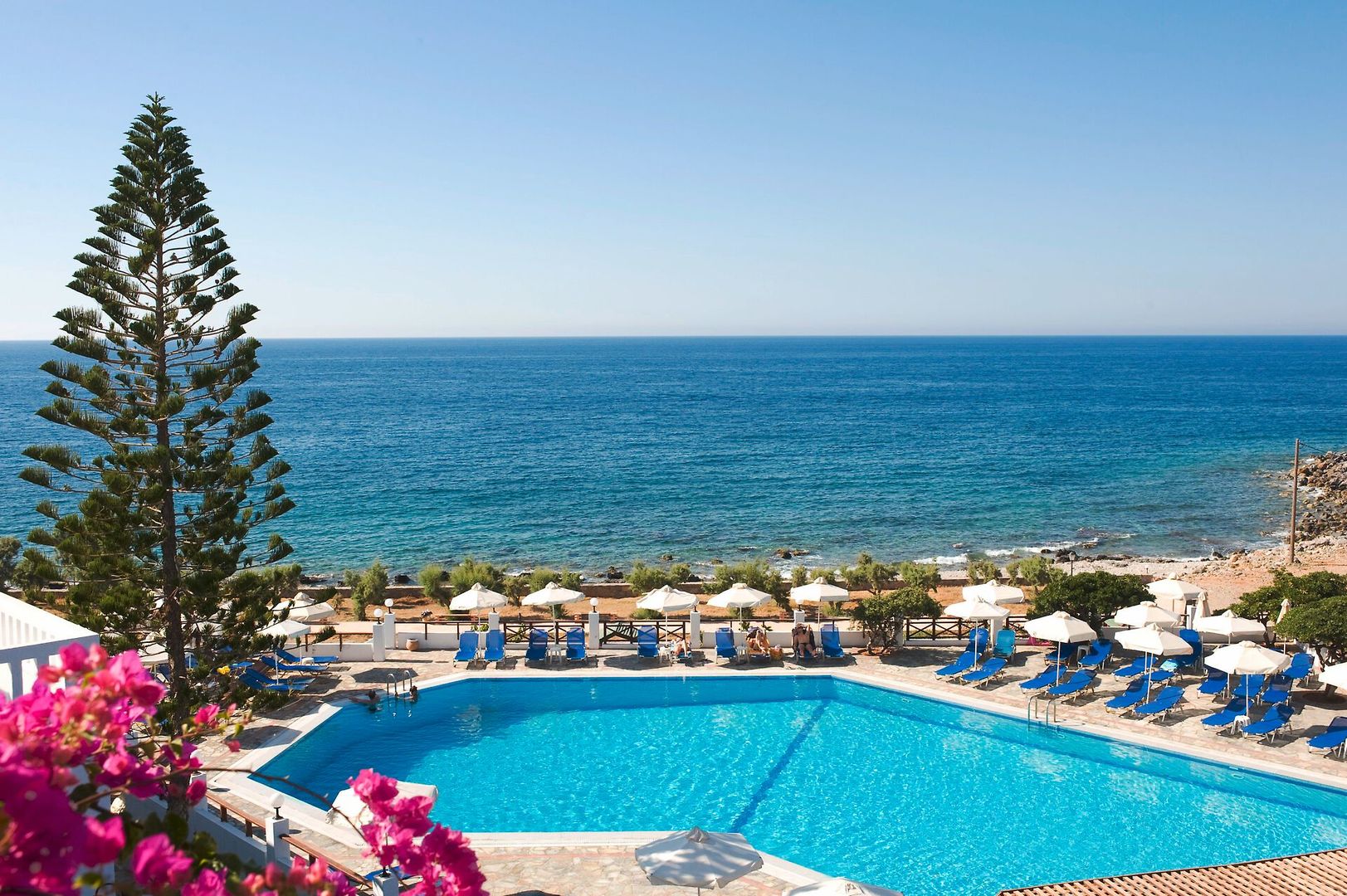 Maritimo Beach Hotel