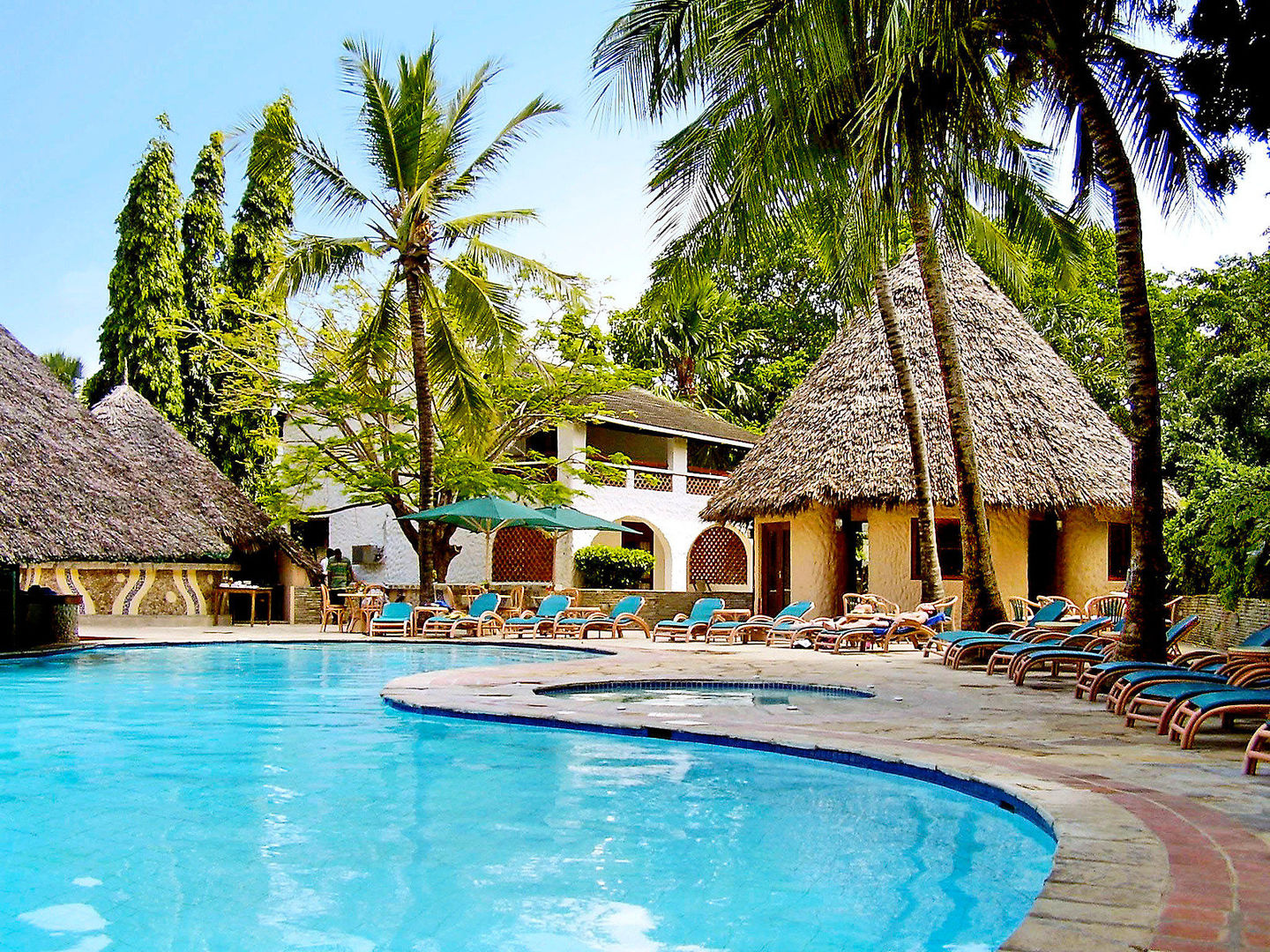 Pinewood Beach Resort & Spa 