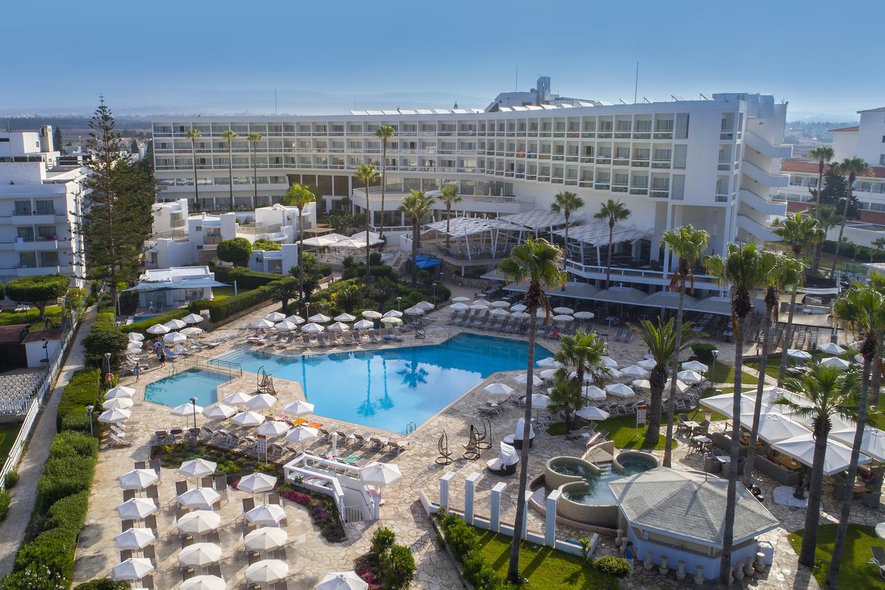 Leonardo Plaza Cypria Maris Beach Hotel & Spa