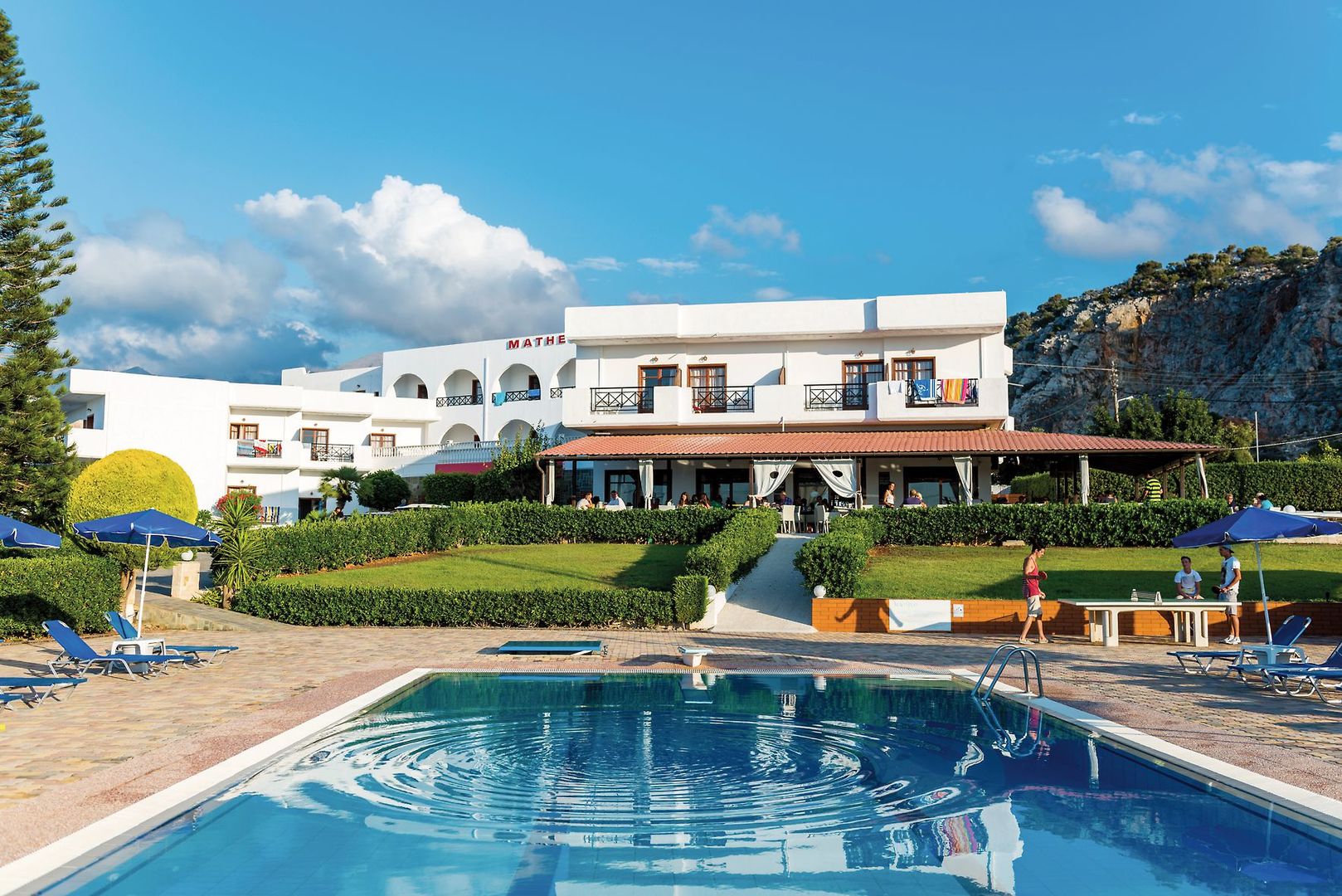 Hotel Matheo Villas & Suites