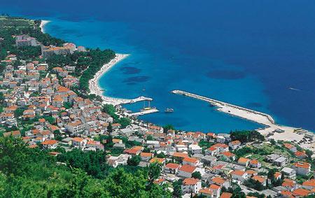 No name Baška Voda - pokoje s polopenzí 