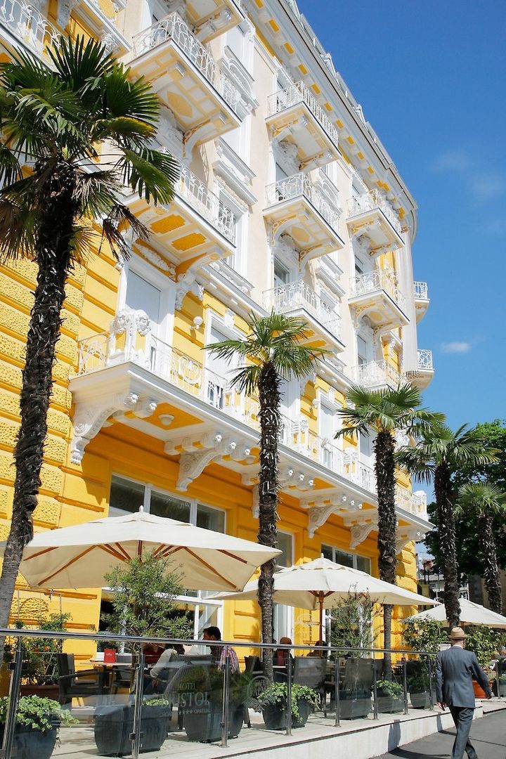 Hotel Bristol