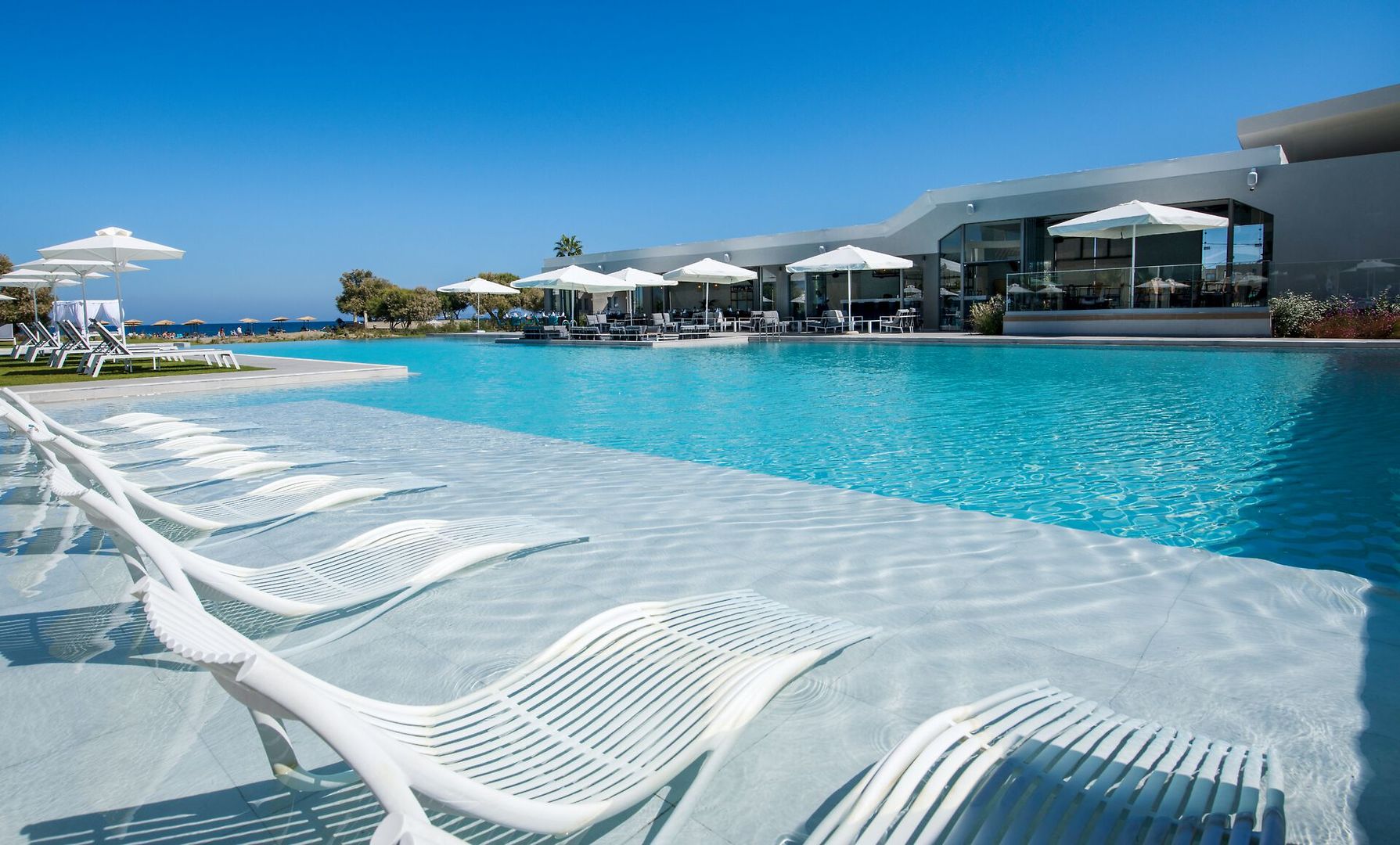 Myrion Beach Resort