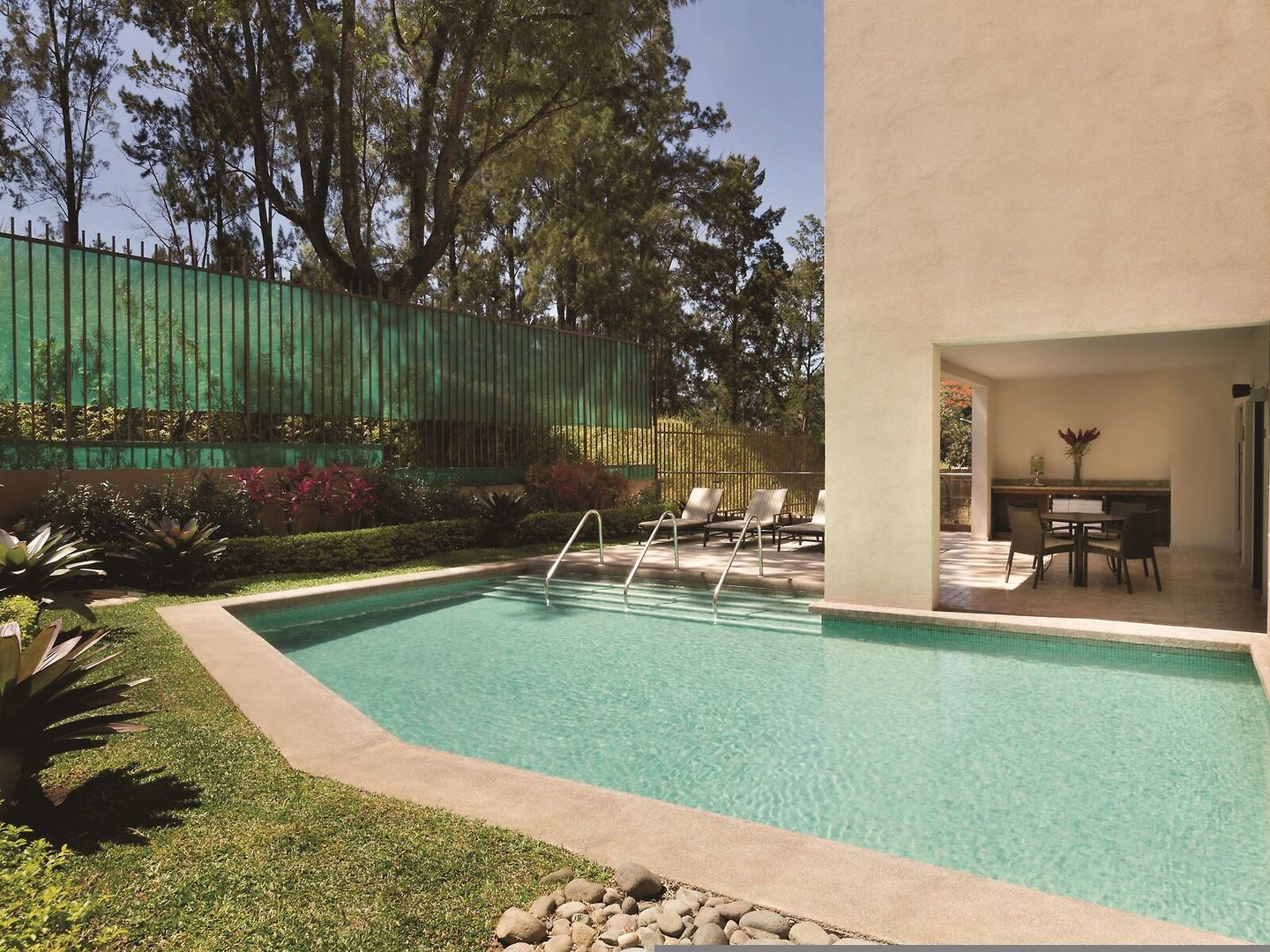 Hyatt Place San Jose Pinares
