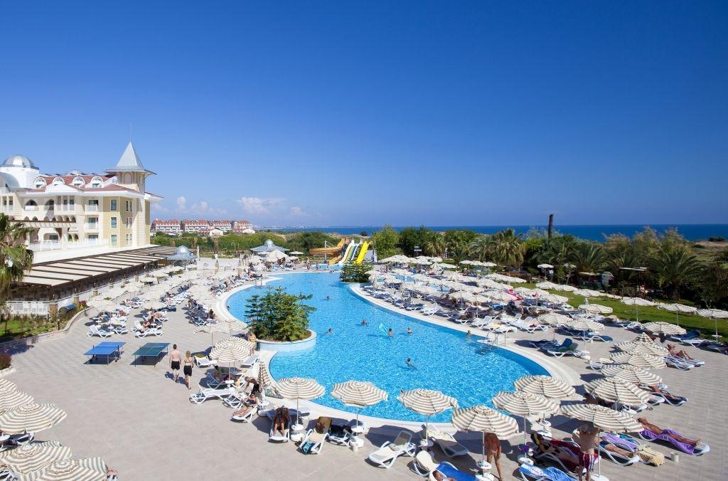 Side Star Resort