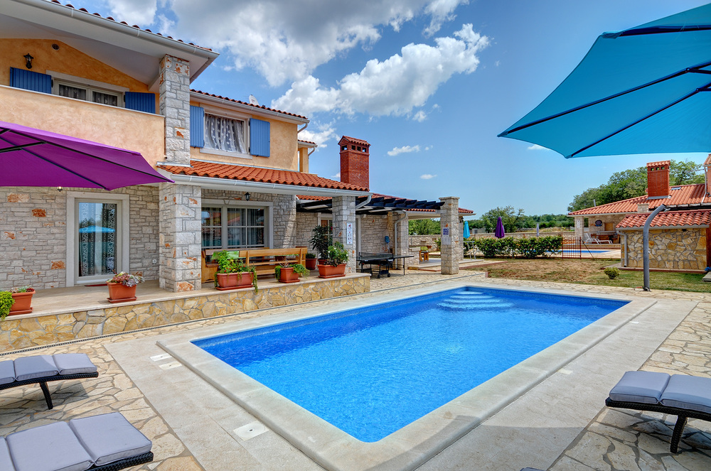 Vila 1318-499