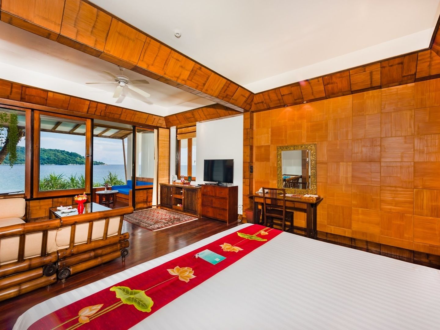 Mom Tri's Villa Royale