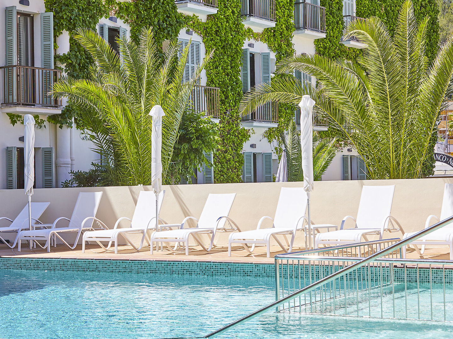 Cupido Hotel (incl. Car Rental)