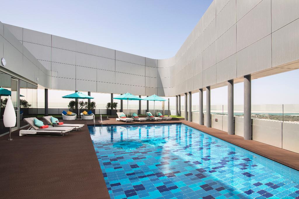 Hotel Pearl Rotana Capital