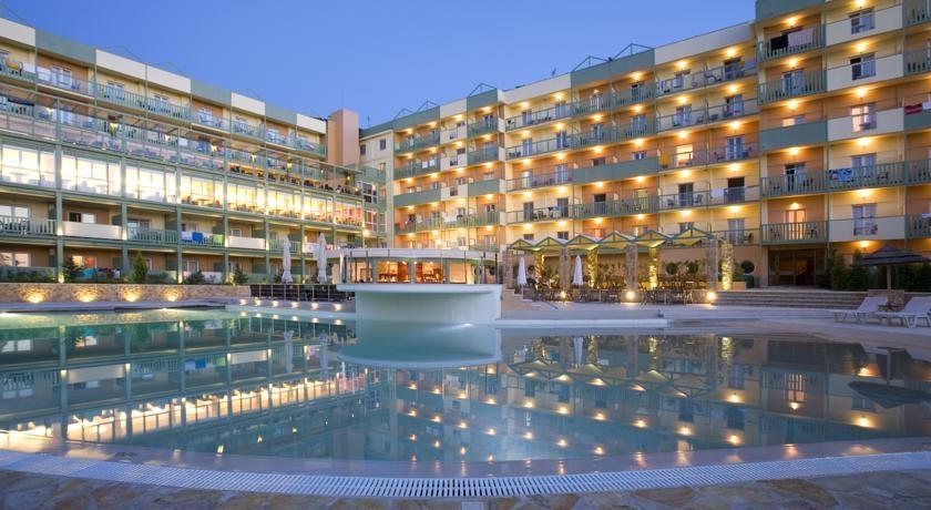 Ariti Grand